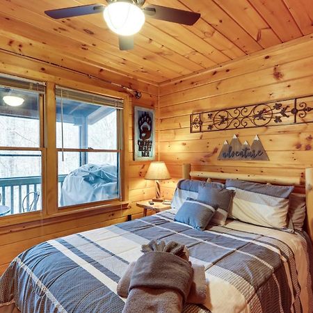 Blue Ridge Cozy Cabin In The Woods With Hot Tub! Екстериор снимка
