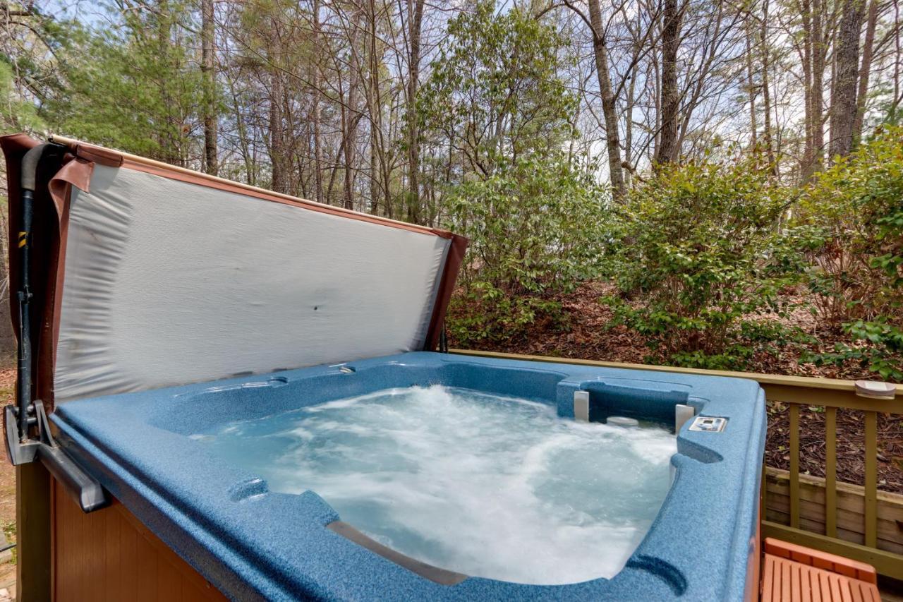 Blue Ridge Cozy Cabin In The Woods With Hot Tub! Екстериор снимка